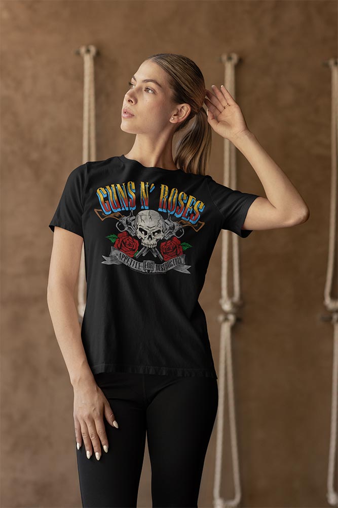 Guns N' Roses Skull and Pistols Graphic Band T-Shirt - Vintage Rock Tee - Unisex